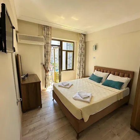 Reis Otel 3*