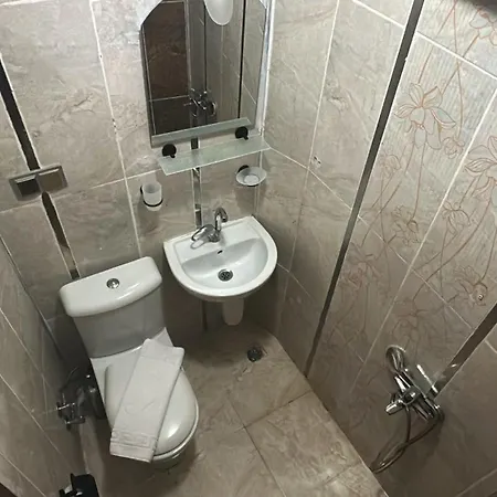 Reis Otel